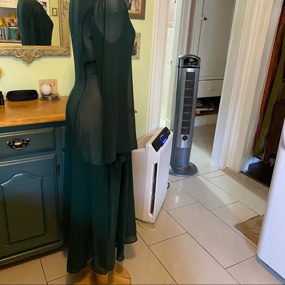 Emerald green sheer beach cover up. Size M. - Picture 4 of 10